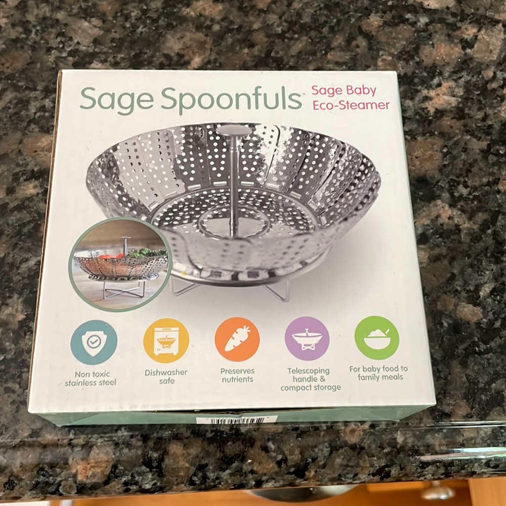 Sage Spoonfuls baby eco-steamer- in excellent condition used twice comes in box